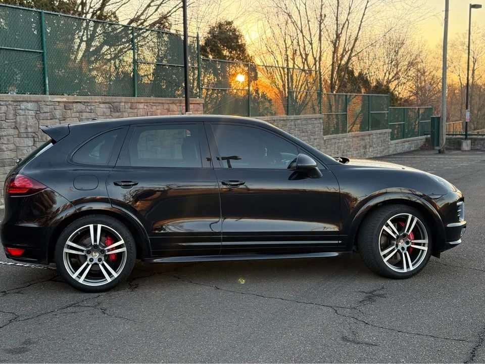 2013 Porsche 958 Cayenne GTS - Image 8 of 12