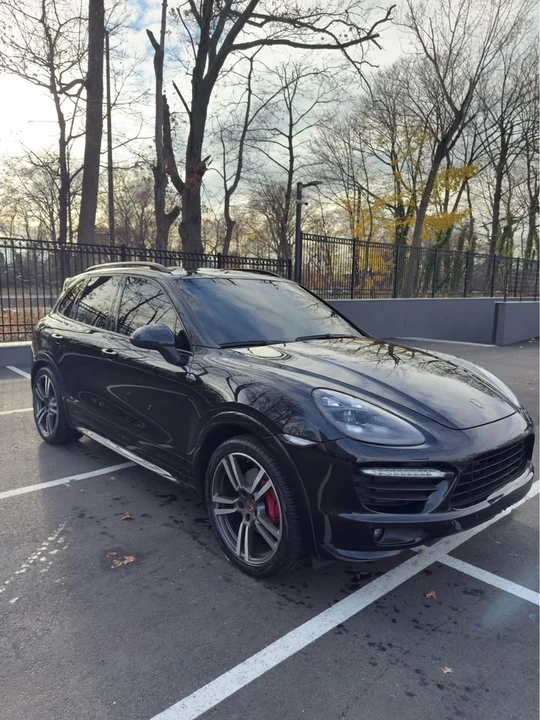 2013 Porsche 958 Cayenne GTS - Image 6 of 18
