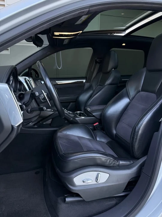 2013 Porsche 958 Cayenne GTS - Image 13 of 19