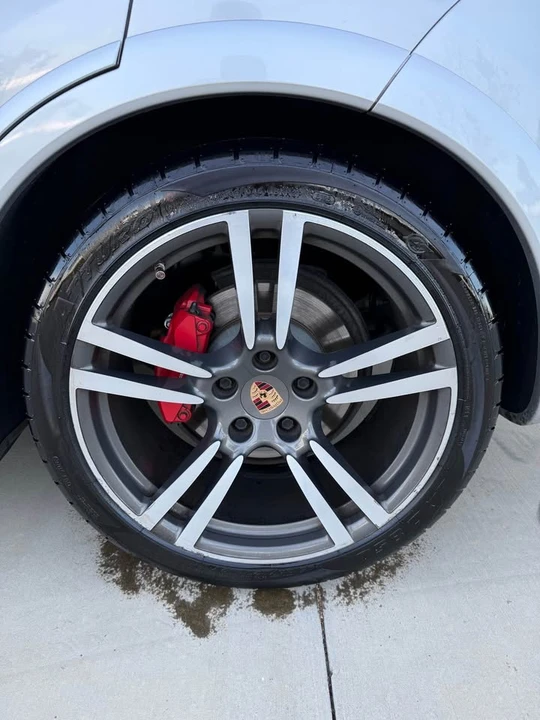2013 Porsche 958 Cayenne GTS - Image 18 of 19