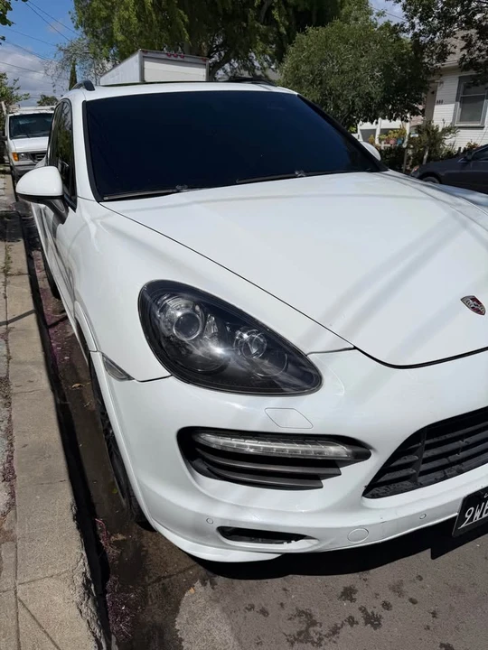 2013 Porsche 958 Cayenne GTS - Image 6 of 14