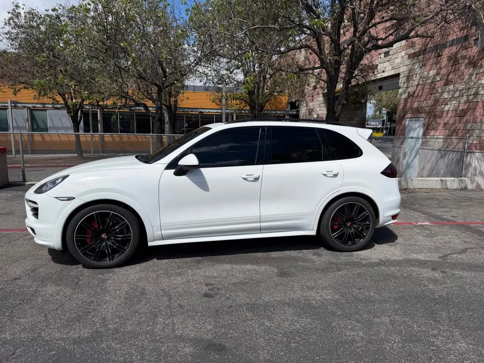 2013 Porsche 958 Cayenne GTS - Image 4 of 14