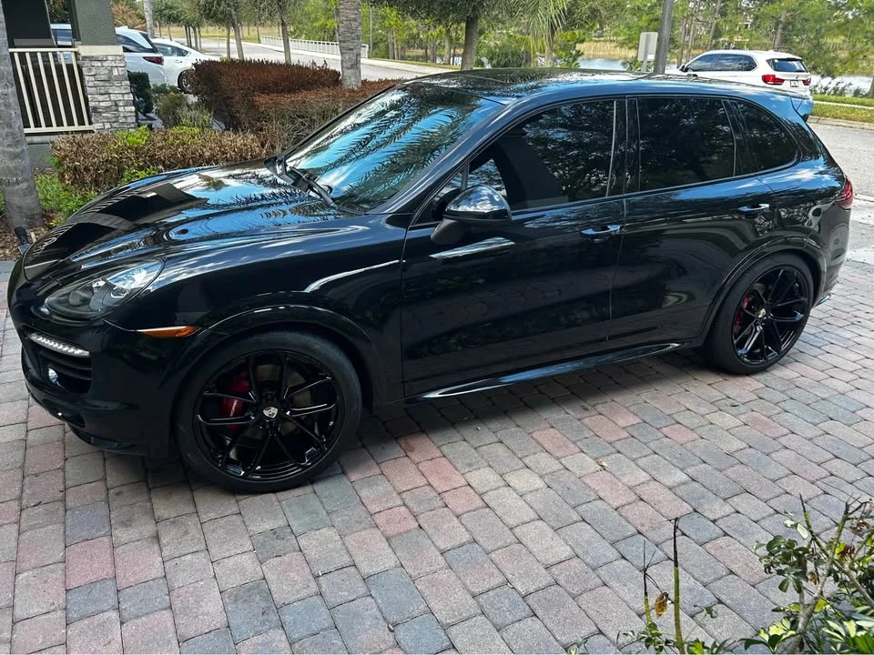 2013 Porsche 958 Cayenne GTS - Image 2 of 10