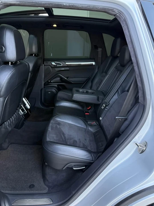 2013 Porsche 958 Cayenne GTS - Image 7 of 17