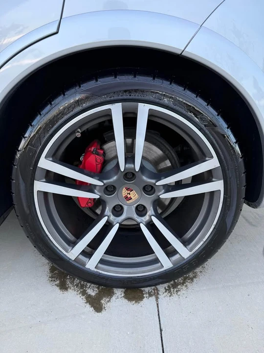 2013 Porsche 958 Cayenne GTS - Image 16 of 17