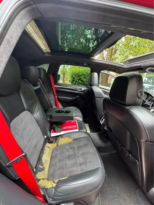 2013 Porsche 958 Cayenne GTS - Image 12 of 20