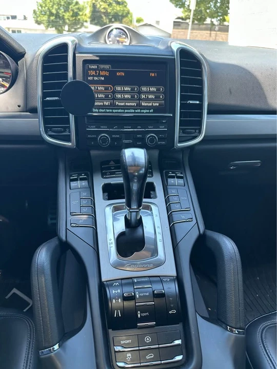 2013 Porsche 958 Cayenne GTS - Image 12 of 12