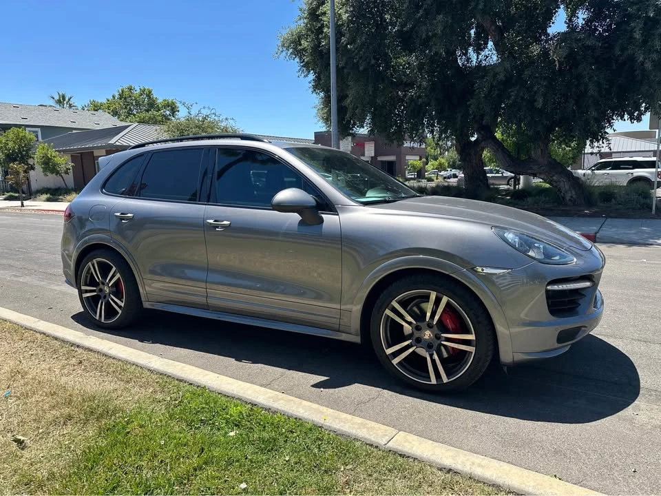 2013 Porsche 958 Cayenne GTS - Image 4 of 12