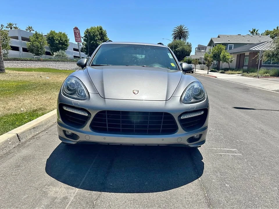 2013 Porsche 958 Cayenne GTS - Image 2 of 12