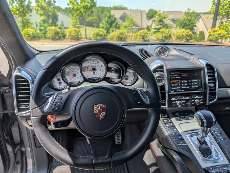 2013 Porsche 958 Cayenne GTS - Image 9 of 20