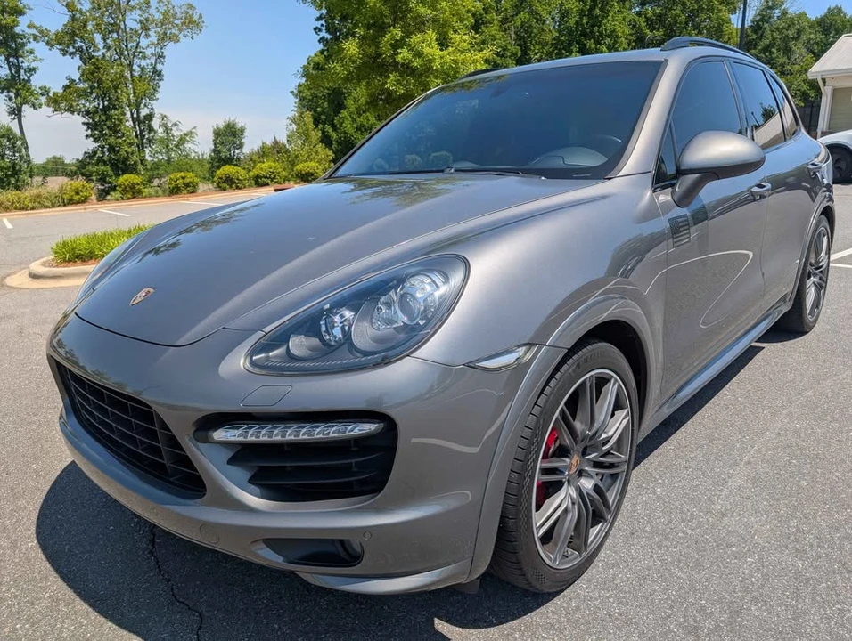 2013 Porsche 958 Cayenne GTS - Image 2 of 20