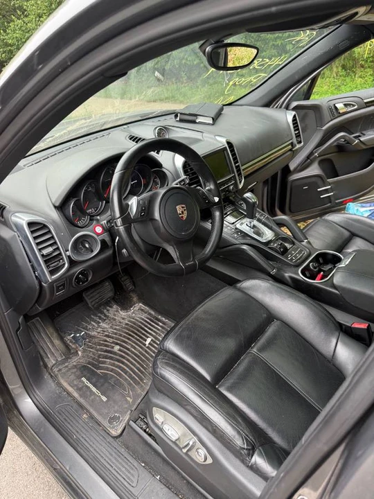 2013 Porsche 958 Cayenne - Image 6 of 8