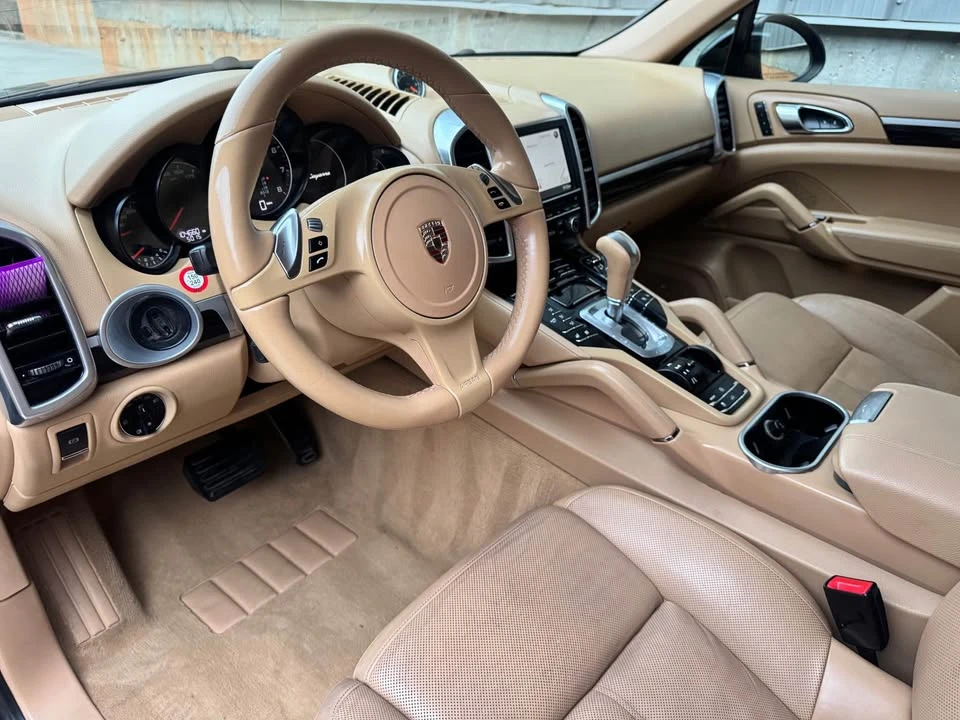 2013 Porsche 958 Cayenne - Image 7 of 17