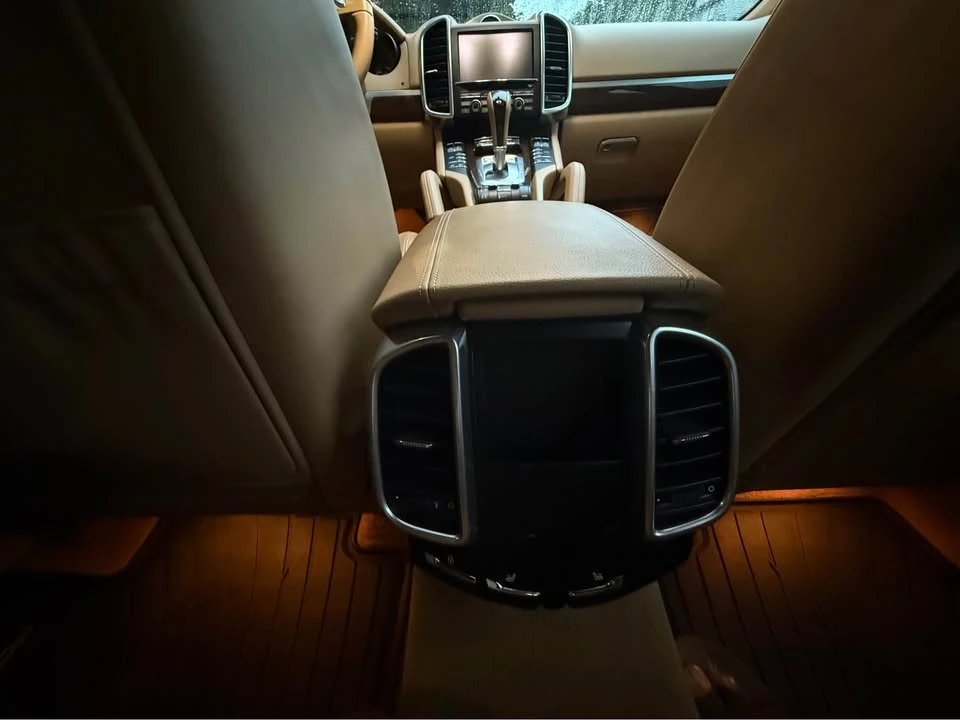 2013 Porsche 958 Cayenne - Image 9 of 19