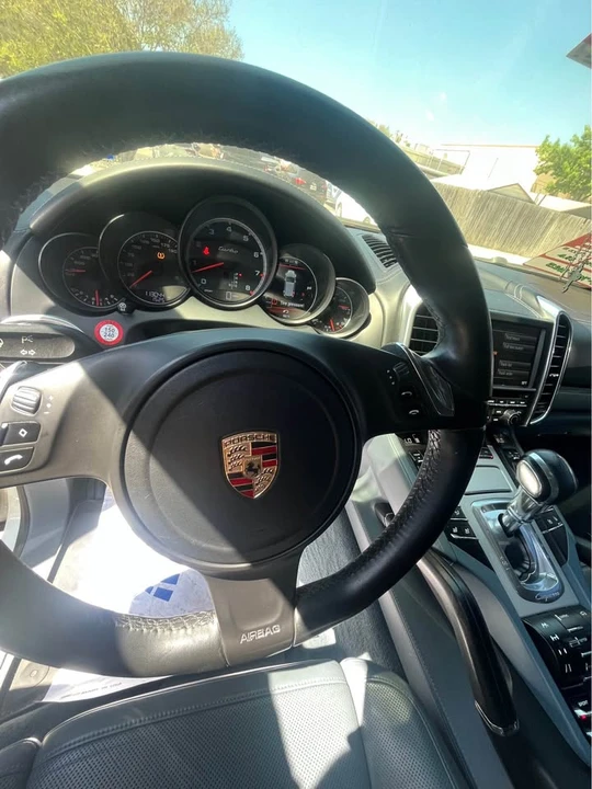 2013 Porsche 958 Cayenne - Image 12 of 14
