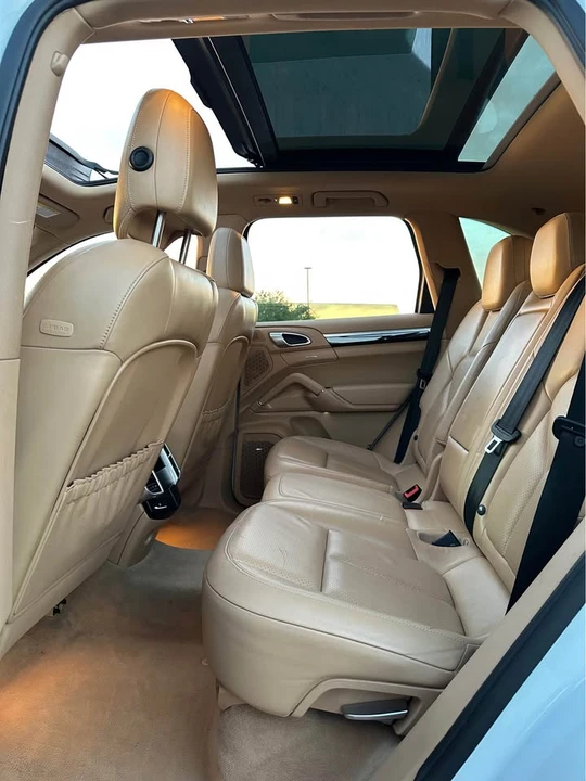 2013 Porsche 958 Cayenne - Image 17 of 20