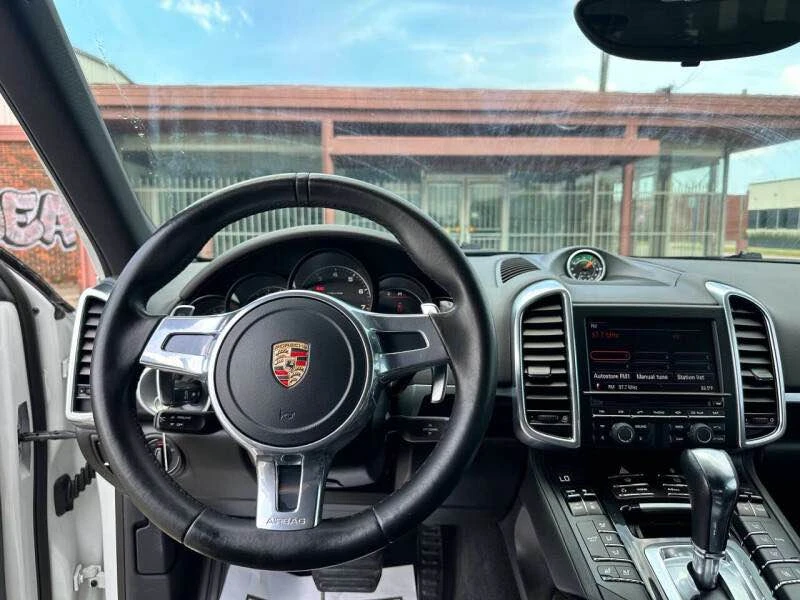 2013 Porsche 958 Cayenne S - Image 18 of 20