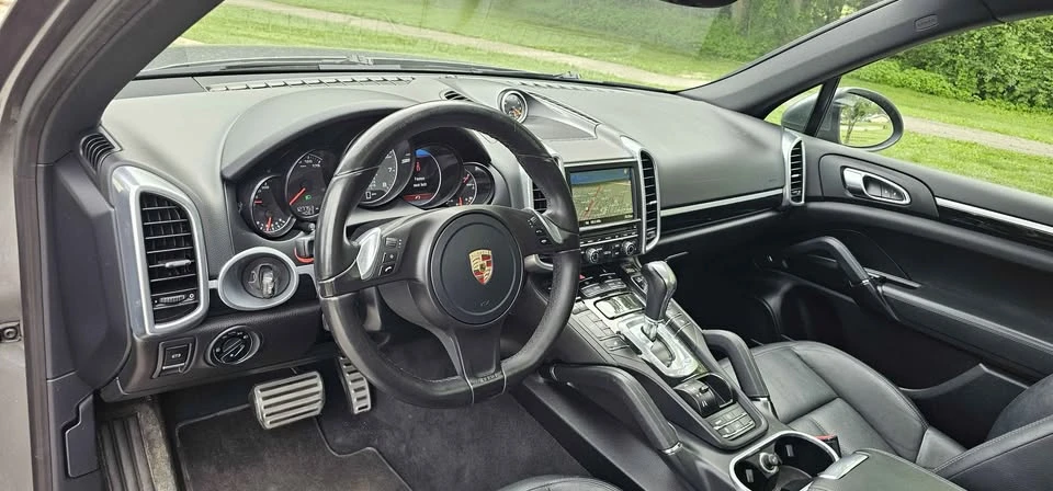 2013 Porsche 958 Cayenne S - Image 10 of 17