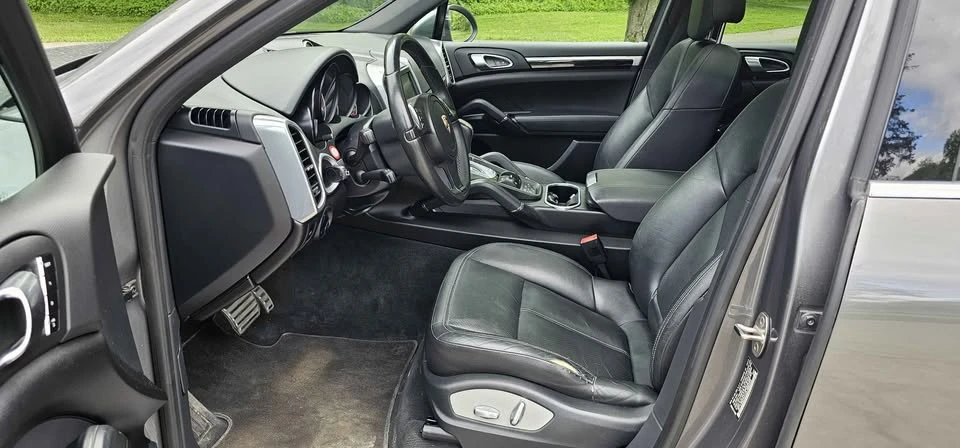 2013 Porsche 958 Cayenne S - Image 8 of 17