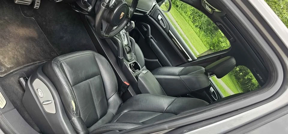 2013 Porsche 958 Cayenne S - Image 9 of 17