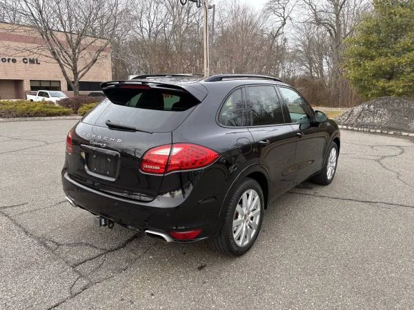 2013 Porsche 958 Cayenne S - Image 6 of 10