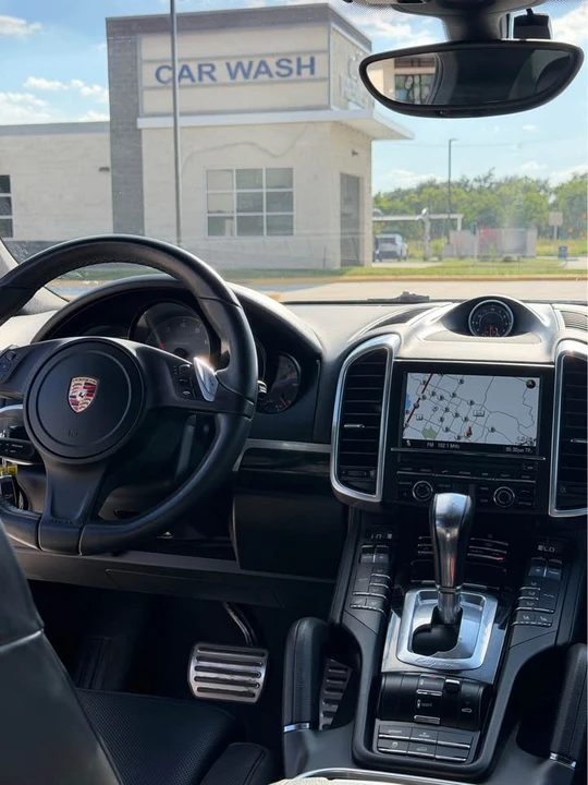 2013 Porsche 958 Cayenne - Image 14 of 19