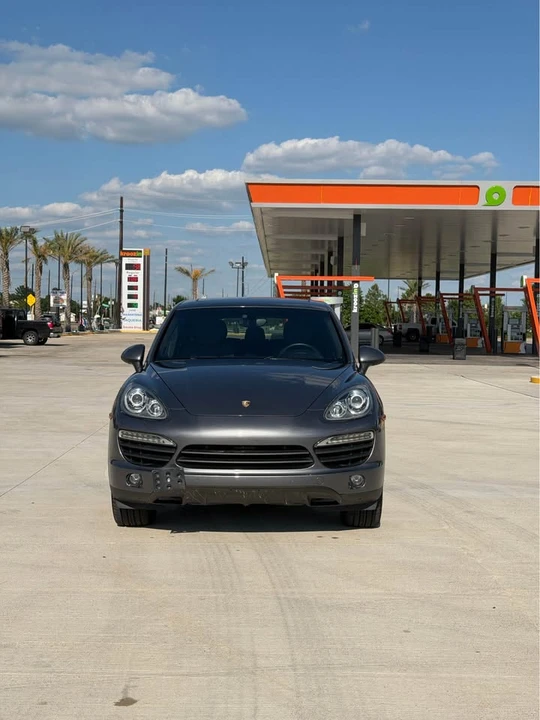 2013 Porsche 958 Cayenne - Image 2 of 19