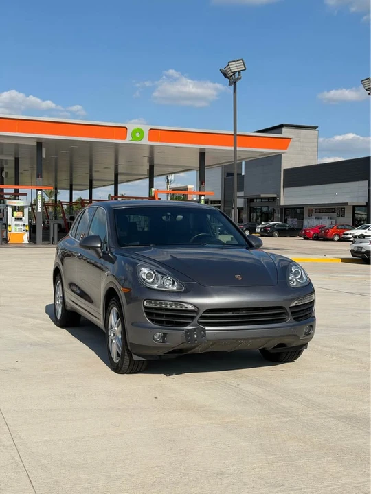 2013 Porsche 958 Cayenne - Image 3 of 19