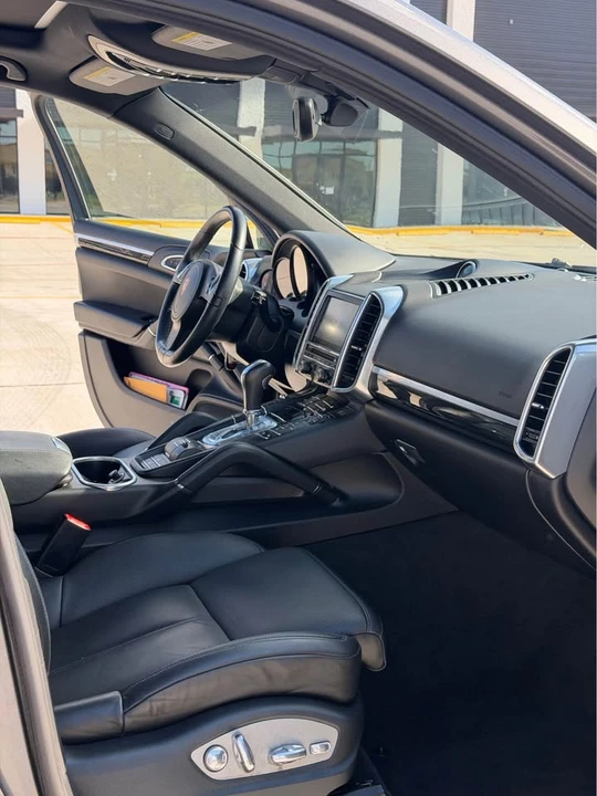 2013 Porsche 958 Cayenne - Image 17 of 19