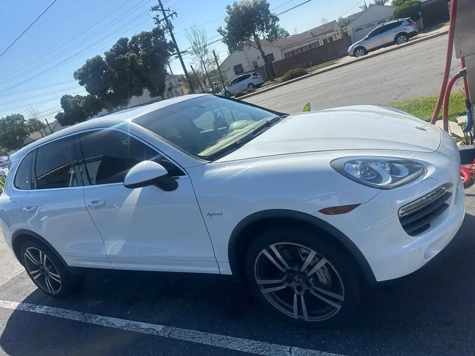 2013 Porsche 958 Cayenne S - Image 3 of 7