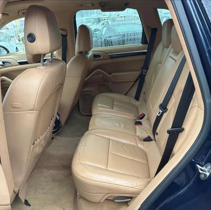 2013 Porsche 958 Cayenne S - Image 6 of 12