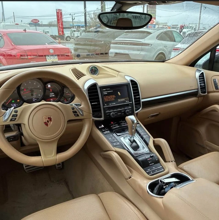 2013 Porsche 958 Cayenne S - Image 2 of 12