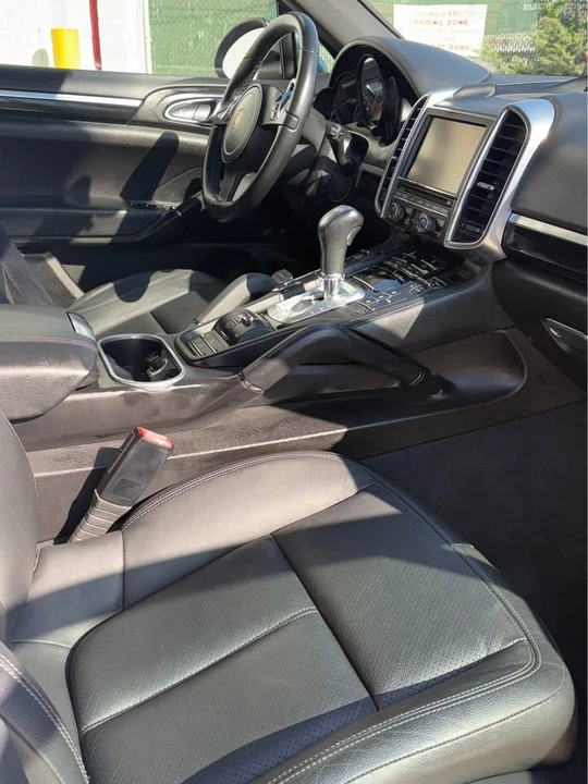2013 Porsche 958 Cayenne - Image 10 of 11