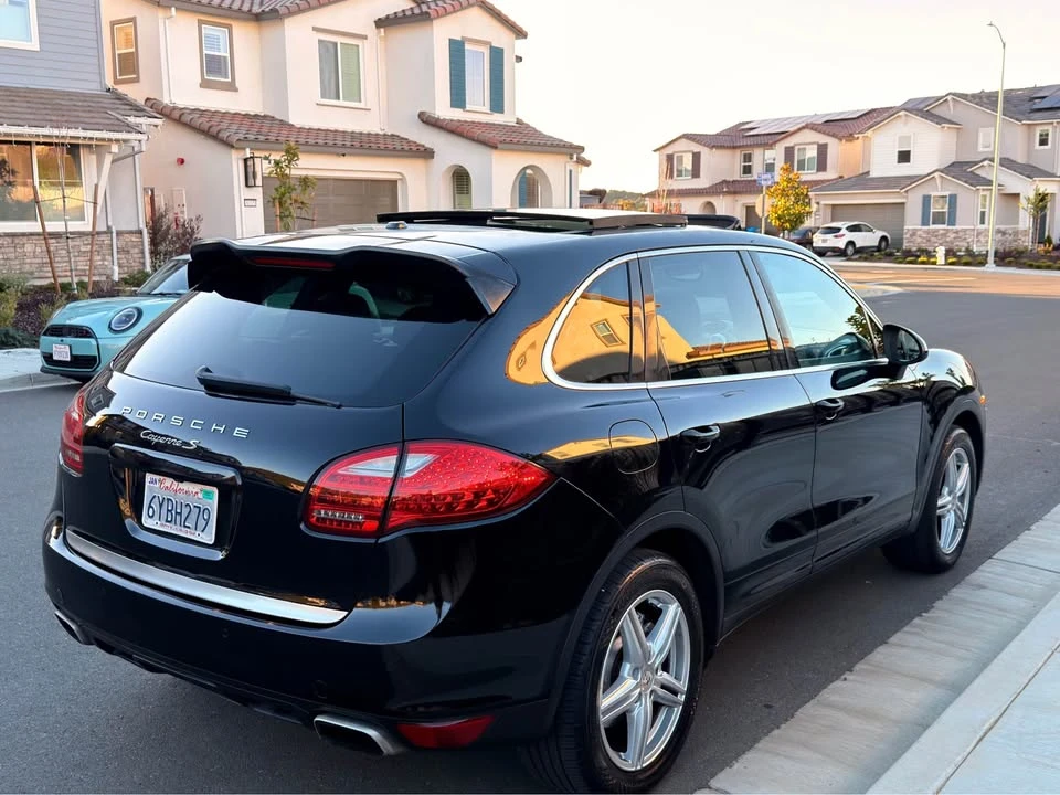 2013 Porsche 958 Cayenne S - Image 11 of 12