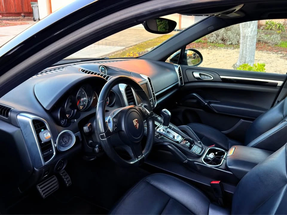 2013 Porsche 958 Cayenne S - Image 8 of 12