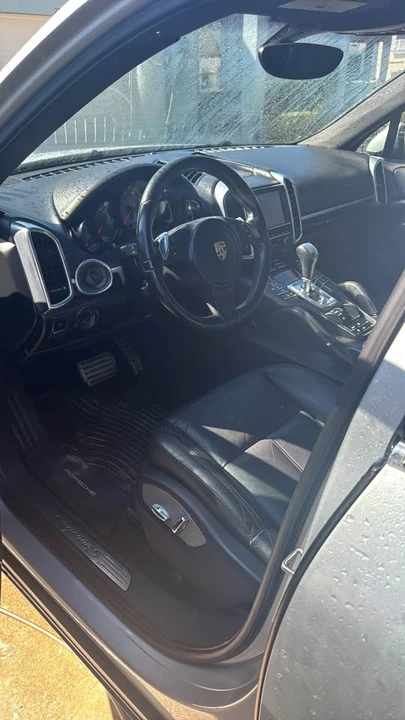2013 Porsche 958 Cayenne S - Image 4 of 6