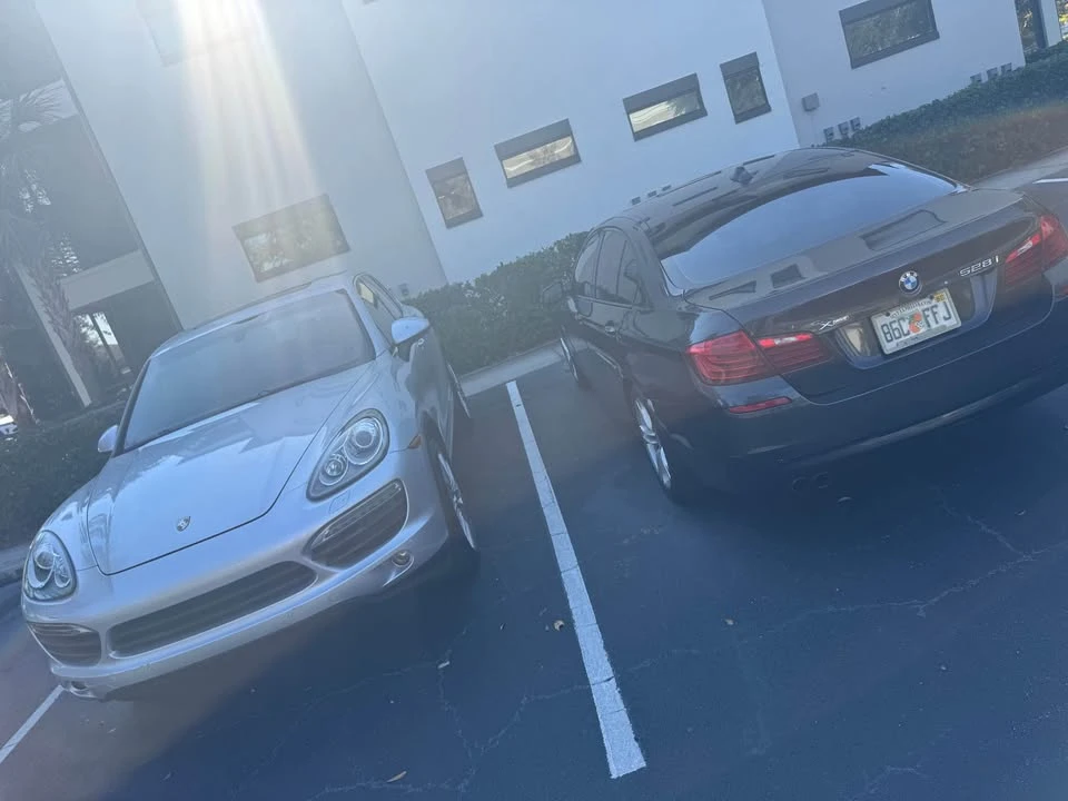 2013 Porsche 958 Cayenne S - Image 3 of 6