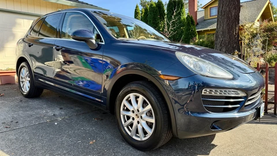 2013 Porsche 958 Cayenne S - Image 2 of 18