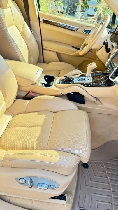 2013 Porsche 958 Cayenne S - Image 8 of 18