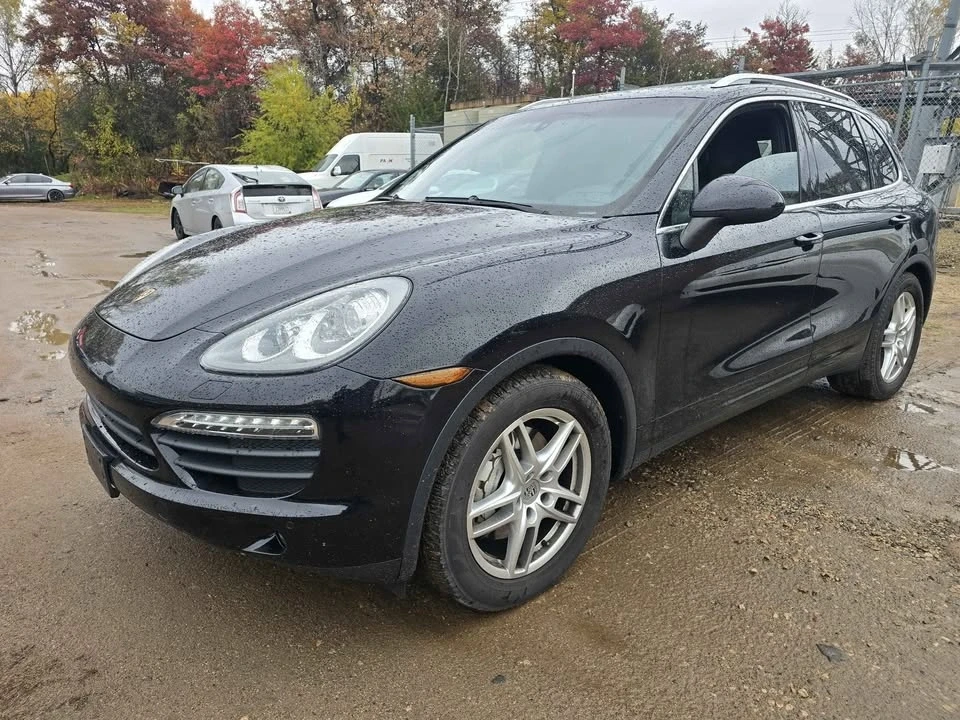 2013 Porsche 958 Cayenne S - Image 3 of 7