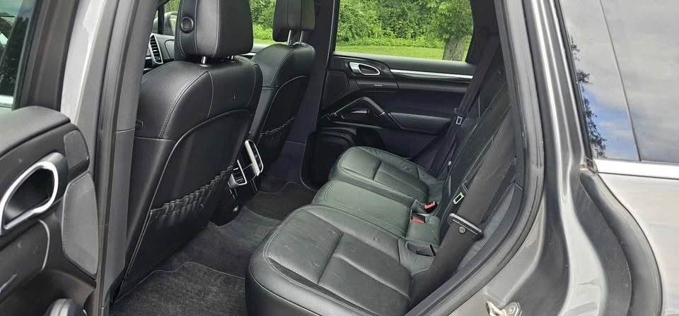 2013 Porsche 958 Cayenne S - Image 13 of 16