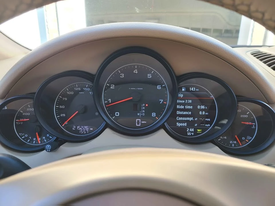 2013 Porsche 958 Cayenne S - Image 10 of 17