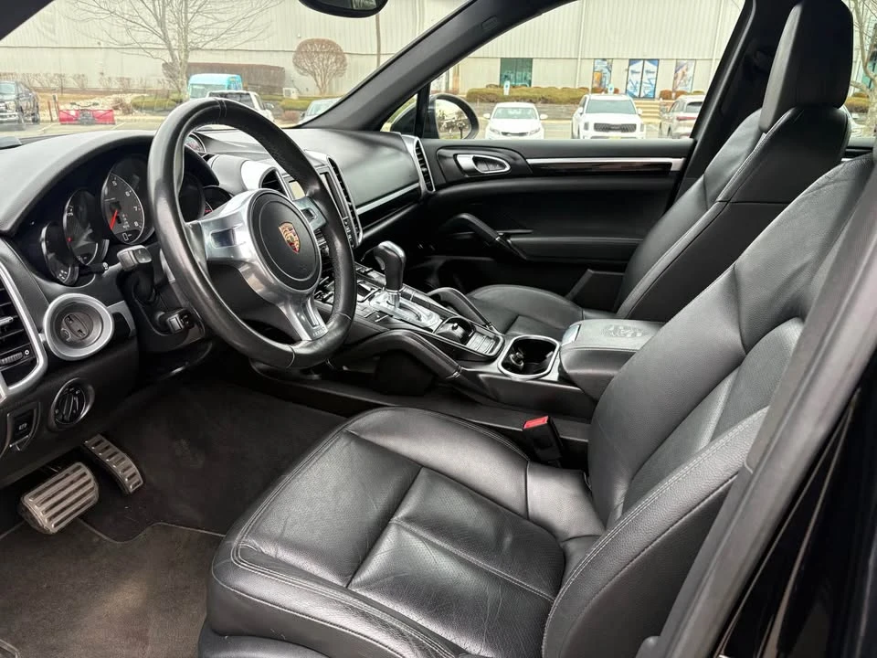 2013 Porsche 958 Cayenne S - Image 6 of 10