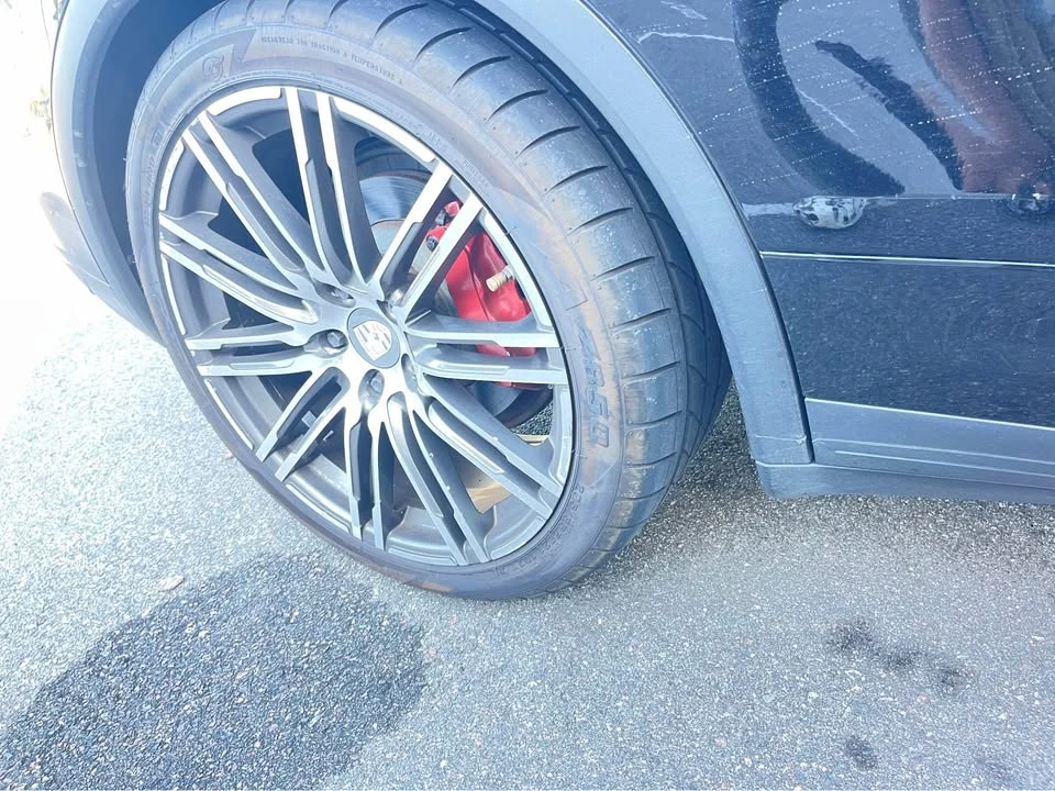 2013 Porsche 958 Cayenne S - Image 2 of 12