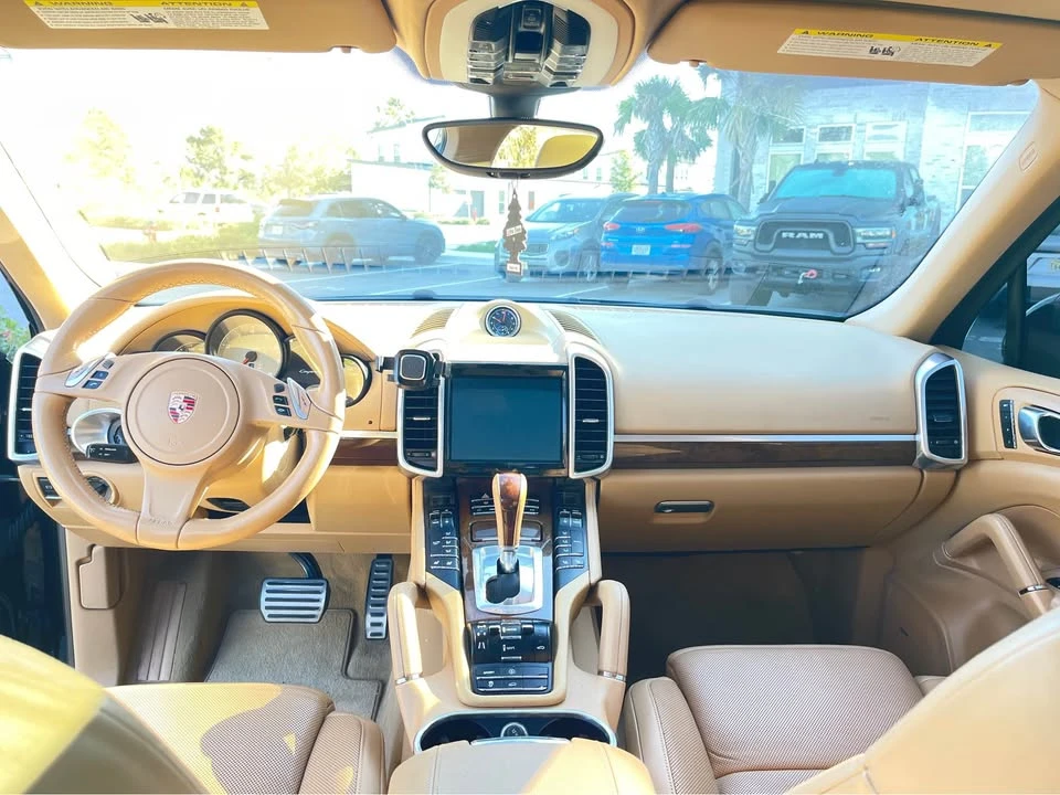 2013 Porsche 958 Cayenne S - Image 7 of 12