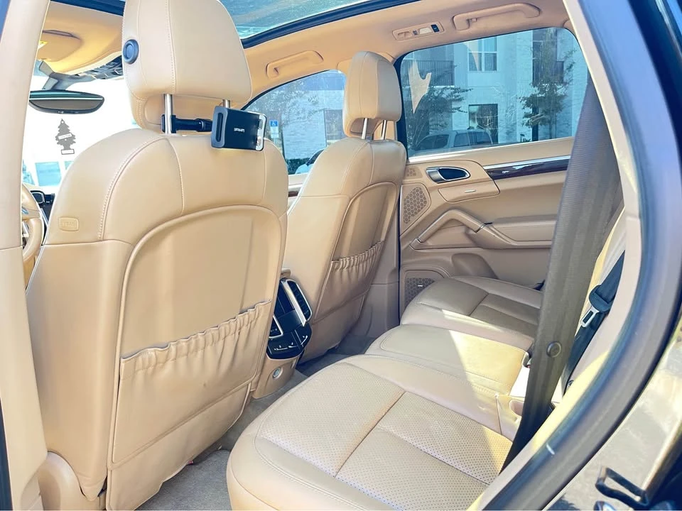 2013 Porsche 958 Cayenne S - Image 6 of 12