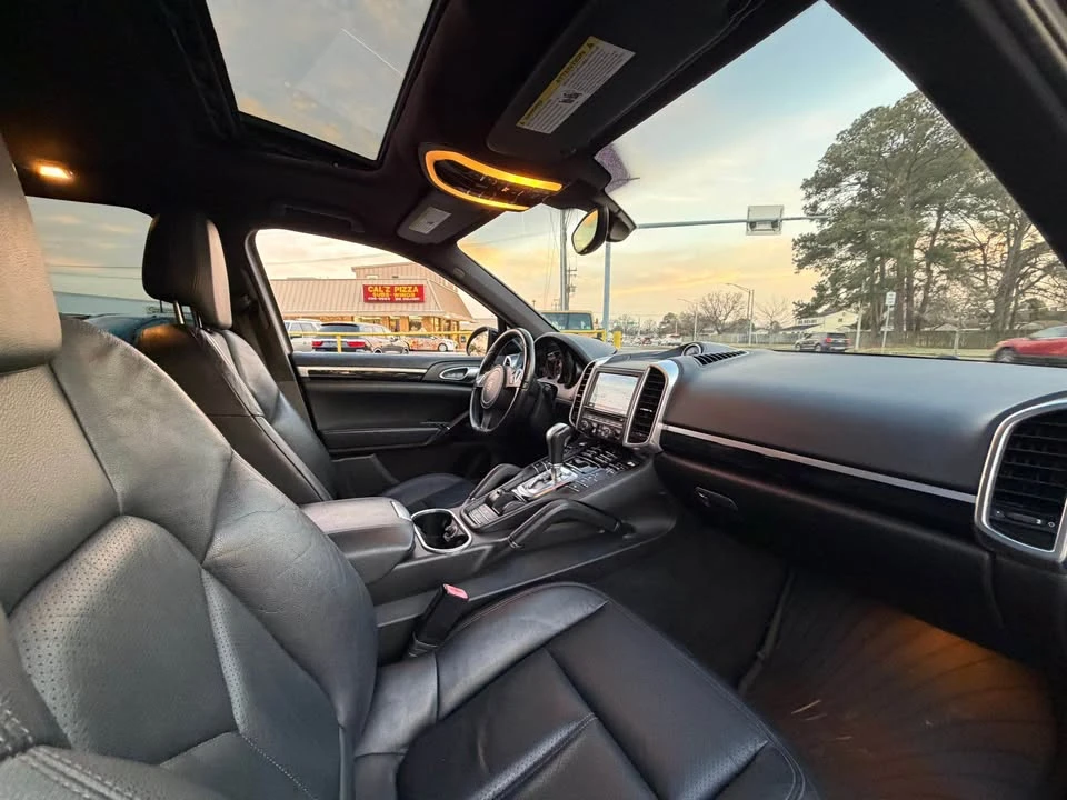 2013 Porsche 958 Cayenne S - Image 16 of 20