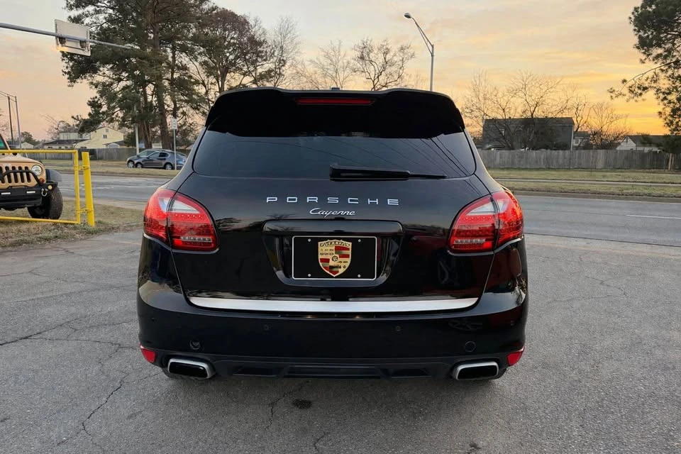 2013 Porsche 958 Cayenne S - Image 7 of 20