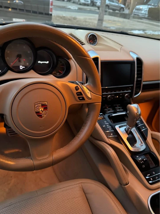 2013 Porsche 958 Cayenne S - Image 3 of 3