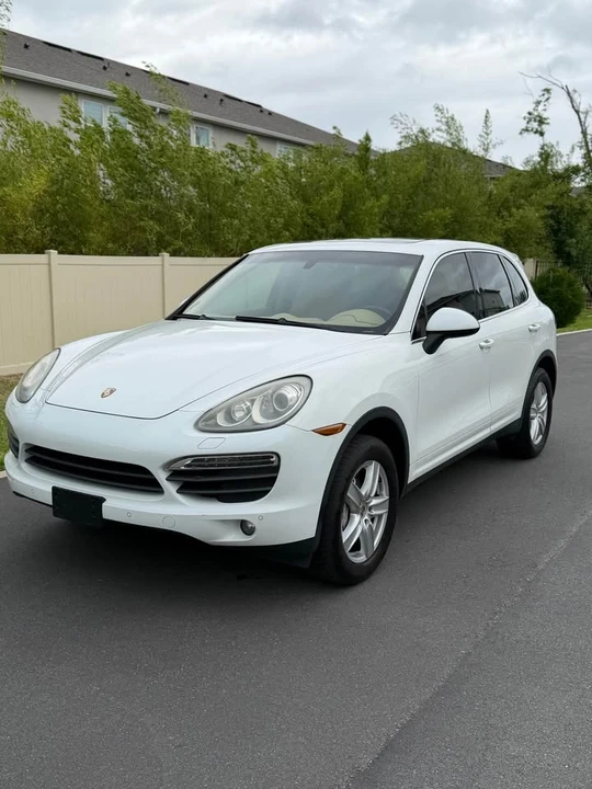 2013 Porsche 958 Cayenne S - Image 3 of 18